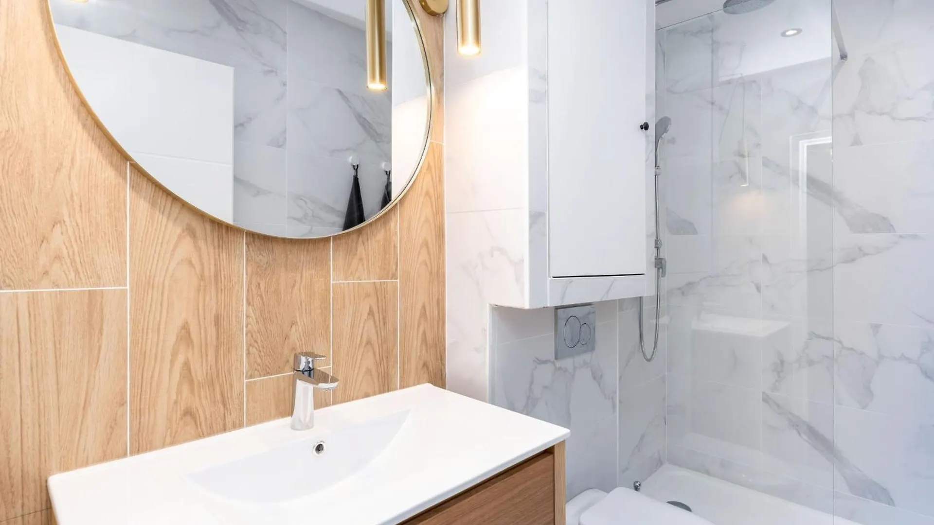 L'Heritage & Spa Lyon Apartment